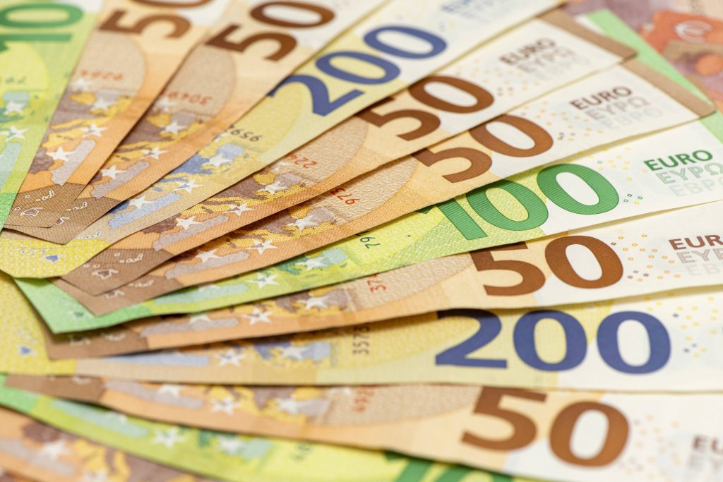 Euro Geld Scheine 0842787835 IMAGO Wolfilser 1 1024x683